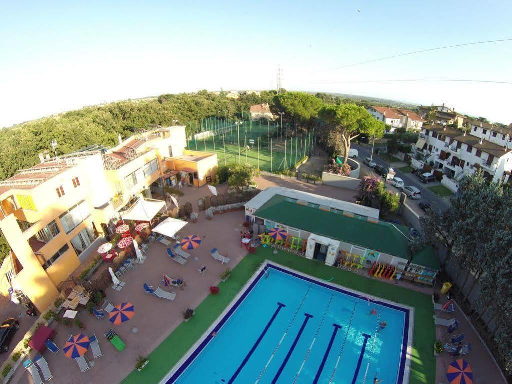Village Sport Holidays Cerveteri Bagian luar foto